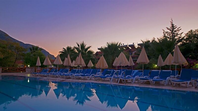 PERDİKİA HİLL & FAMİLY HOTEL