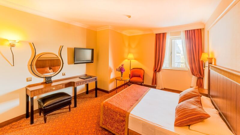 STARLIGHT RESORT OTEL