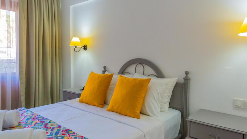 MIA SUITES HOTEL - SPA DELUXE