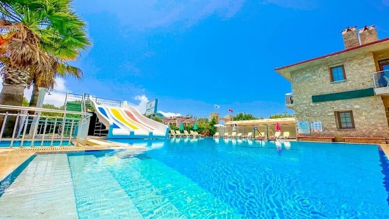 MIA SUITES HOTEL - SPA DELUXE