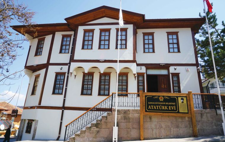 OTOBÜSLE BÜYÜK İTALYA TURU